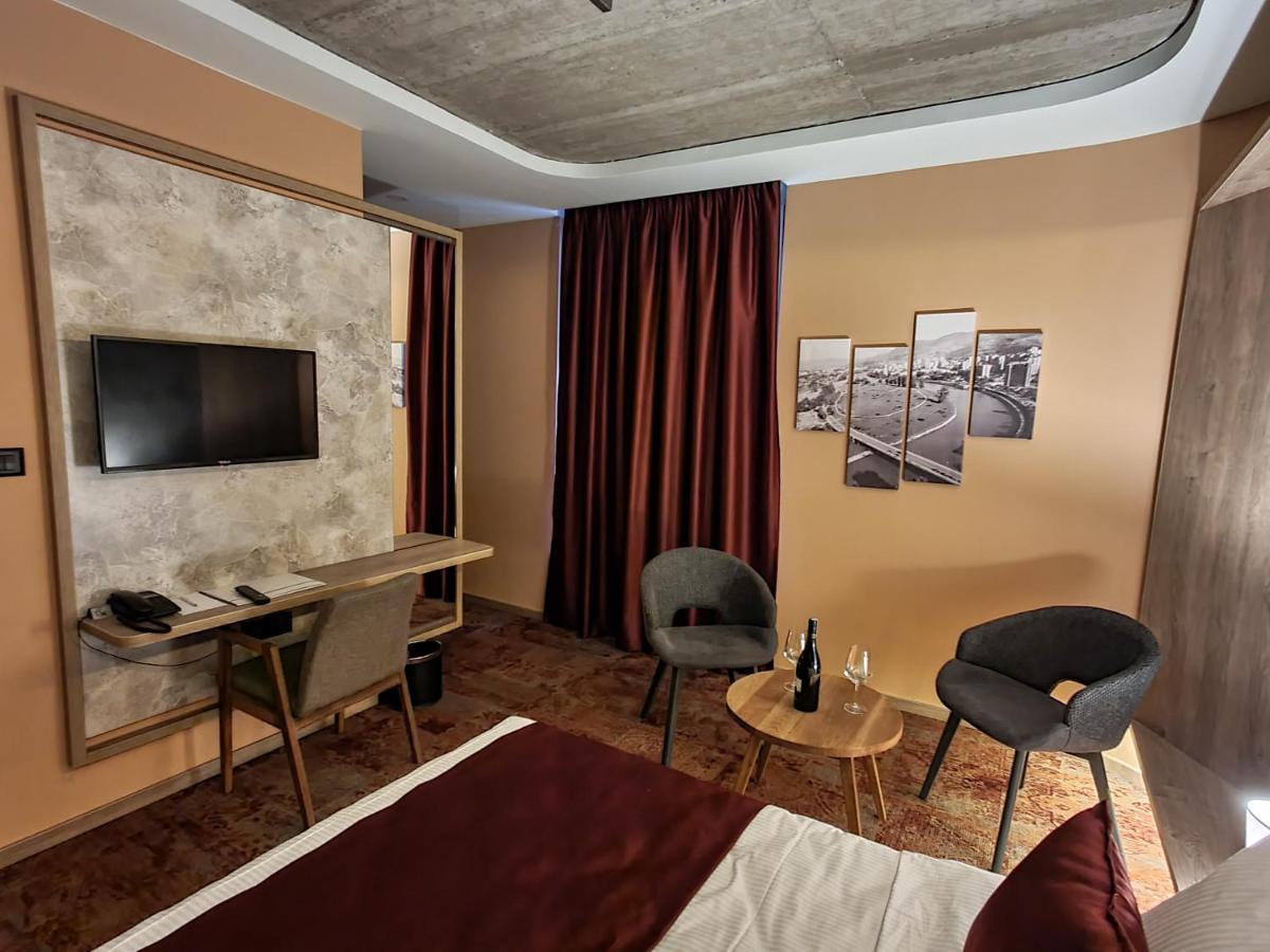 Hotel City Code Зениця Екстер'єр фото
