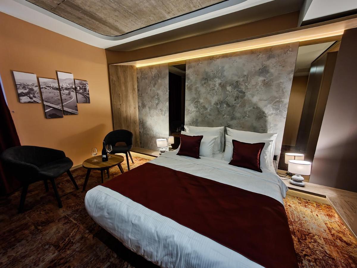 Hotel City Code Зениця Екстер'єр фото