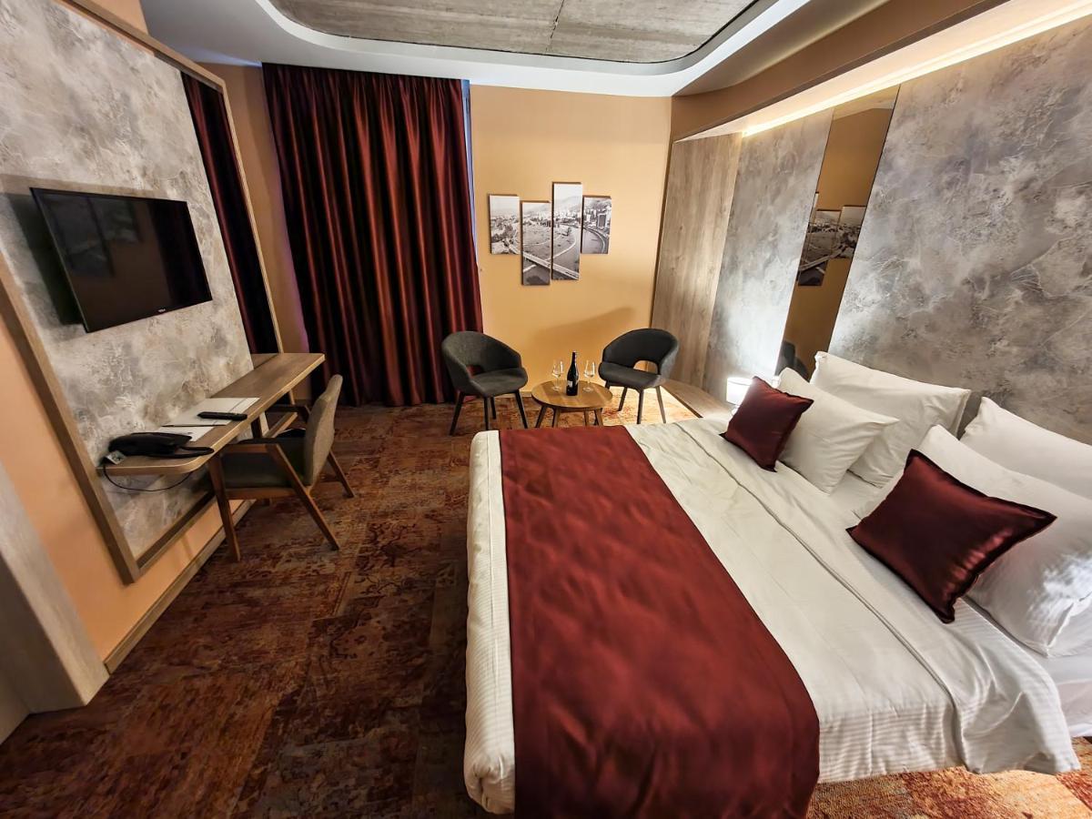 Hotel City Code Зениця Екстер'єр фото