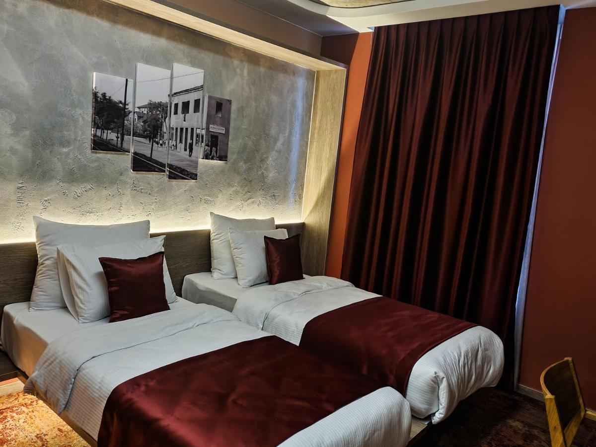 Hotel City Code Зениця Екстер'єр фото