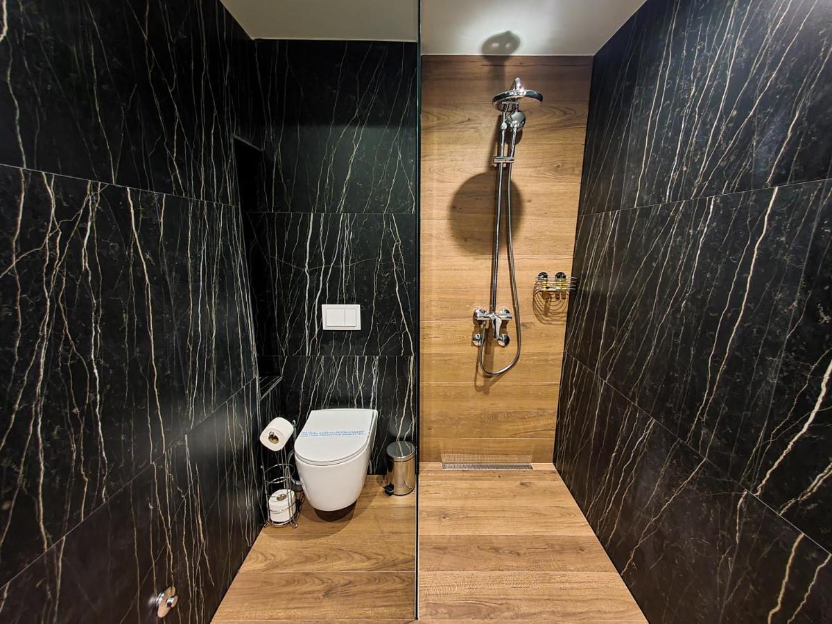 Hotel City Code Зениця Екстер'єр фото